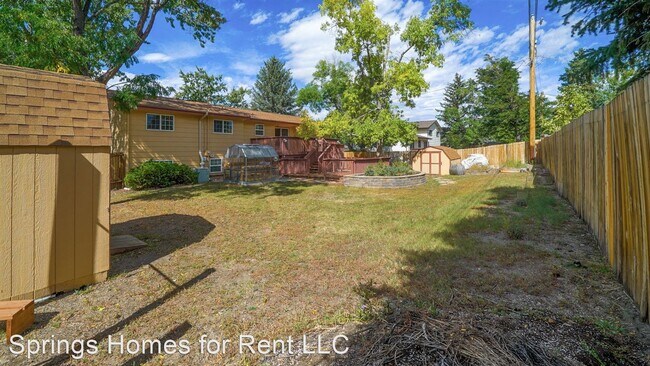 Building Photo - 5 br, 4 bath House - 6727 Bishop Dr