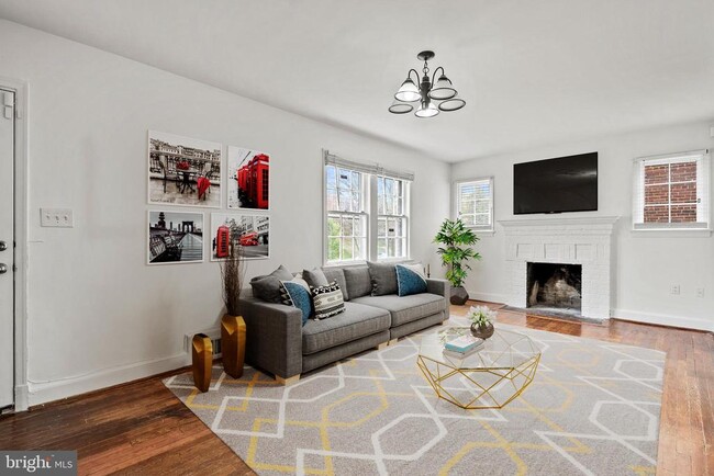 Building Photo - 1807 41st Pl SE