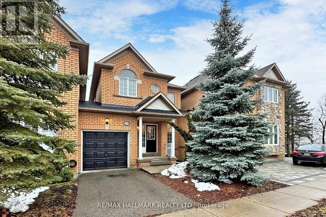 Building Photo - 55 Walkview Crescent