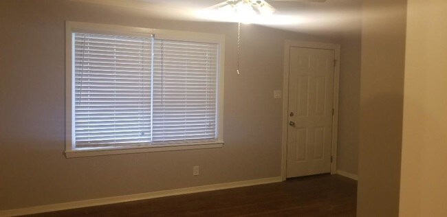 Building Photo - 4901 Nina Lee Ln