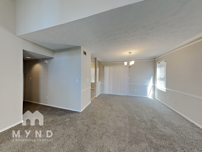 Building Photo - 135 Kimberly Creek Pl