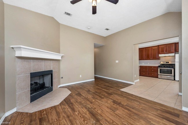 Building Photo - 4 br, 2 bath House - 815 Pasler St 815 Pasler