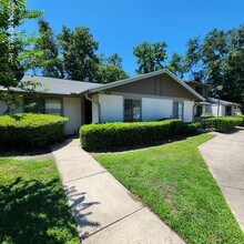 Building Photo - 7623 Baymeadows Cir W