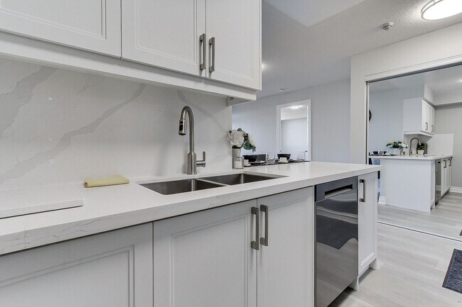 Photo du bâtiment - 55 Strathaven Dr