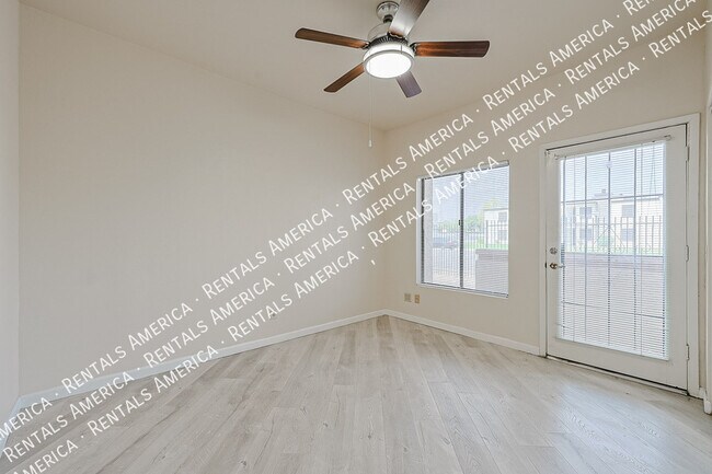Foto del edificio - 11666 N 28th Dr