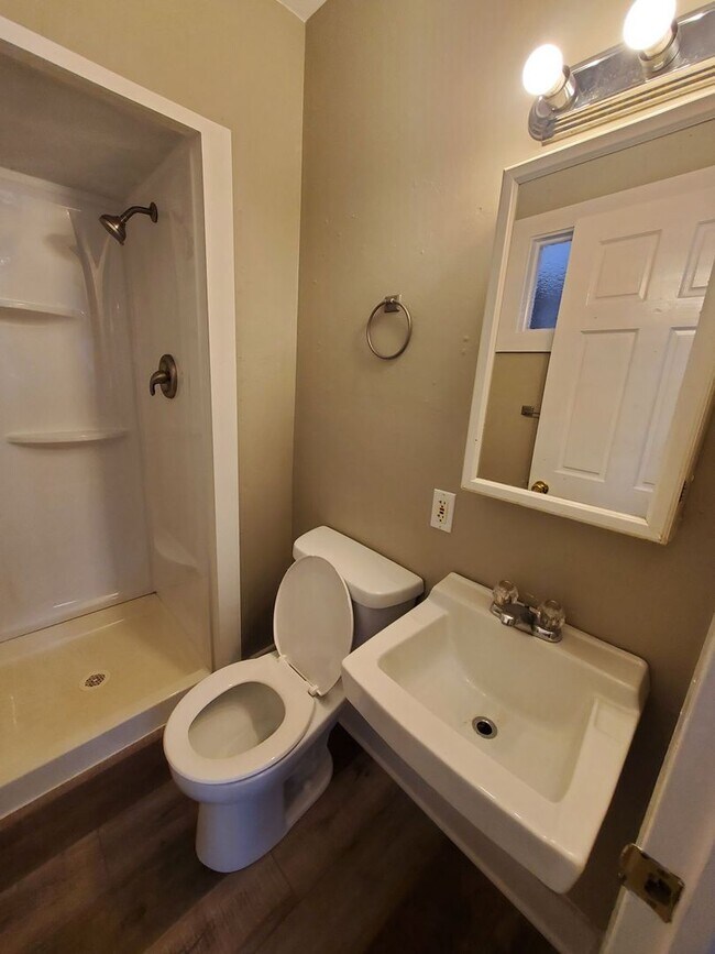 Foto del edificio - 800 E Chambers St