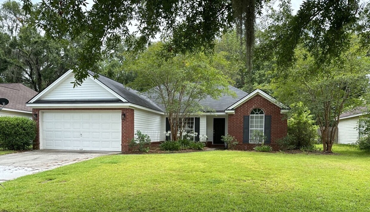 Primary Photo - 156 Shady Oak Cir