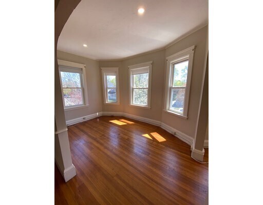 Foto del edificio - 46 Houston Ave