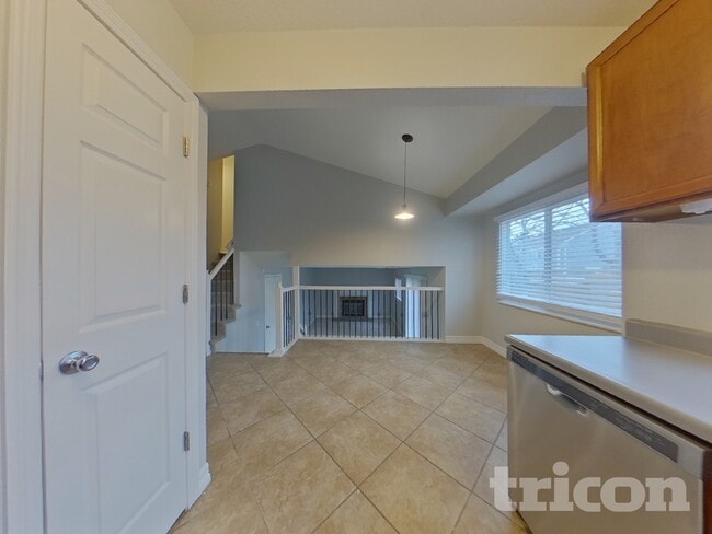 Foto del edificio - 19595 E Amherst Dr