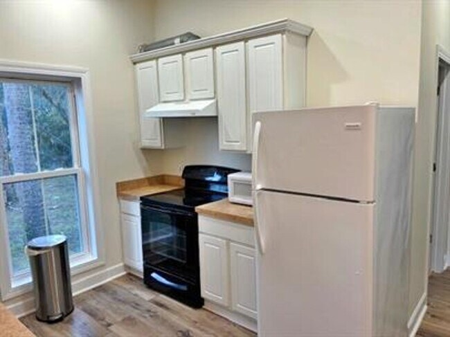 Foto del edificio - ***BEAUTIFUL QUAINT HOME NEAR MAYRIVER***