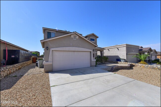 Foto del edificio - 7528 Wolf Creek Dr