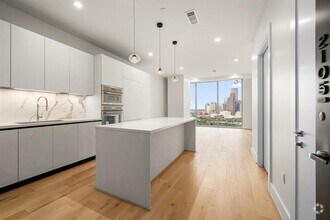Building Photo - 1711 Allen Pkwy
