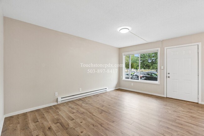 Building Photo - 706 NE 99th Ave