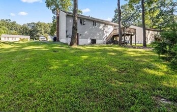 Building Photo - 10612 Holleybrooke Dr