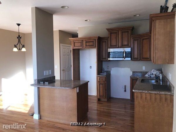 Building Photo - 2 br, 2.5 bath Townhome - 23 Johnson St