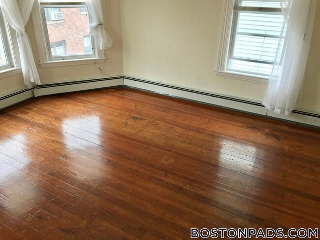 Building Photo - 3 Washburn Terrace