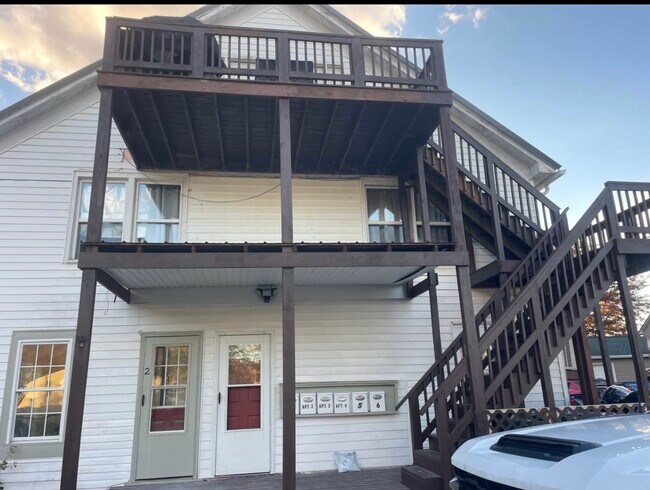 Foto del edificio - 108 Miller St