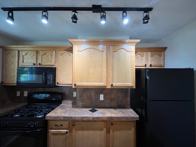 Foto del edificio - 5117 Cypress St