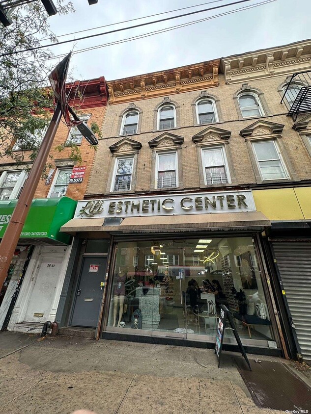 Foto principal - 79-13 Jamaica Ave