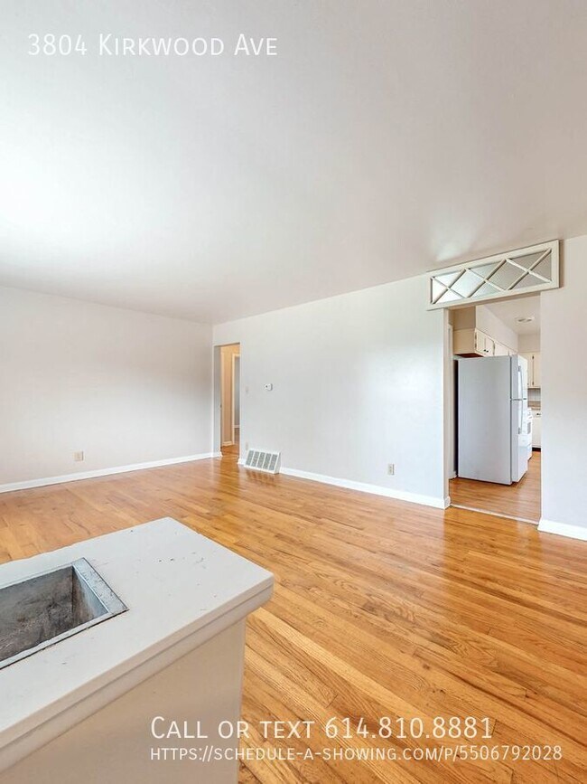 Building Photo - Three Bedroom Home- Mid Century Ranch