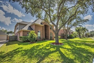 Building Photo - 6219 Surfside Ln