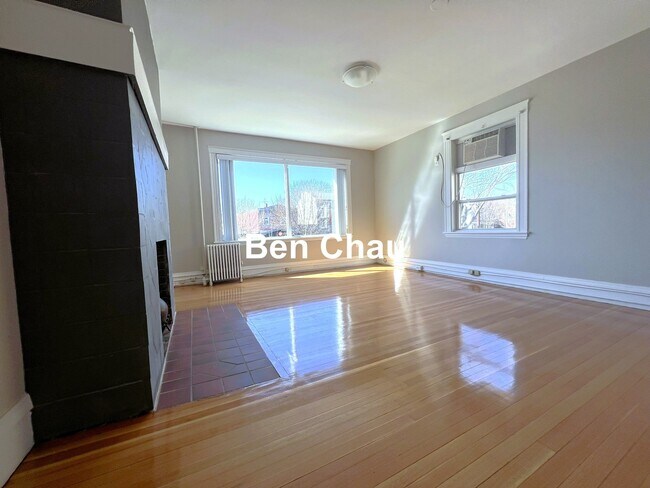 Foto del edificio - 1675 Massachusetts Ave