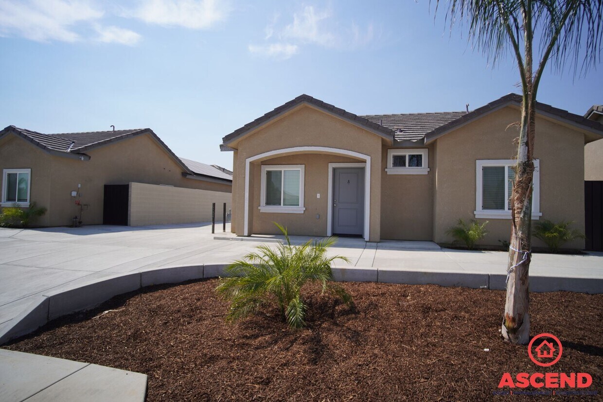 8509 Grandy St Unit 8509 Grandy St A, Bakersfield, CA 93308 Room