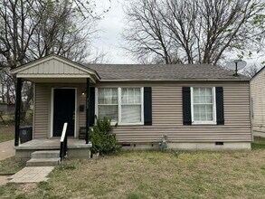 Building Photo - 733 Mohawk Blvd