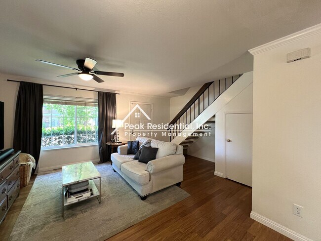 Building Photo - Spacious Carmichael 2bd/1.5ba Condo with Patio & Carport
