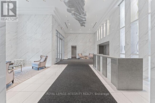 Building Photo - 111 Champagne Ave S