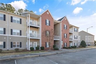 Building Photo - 625 Marshtree Ln