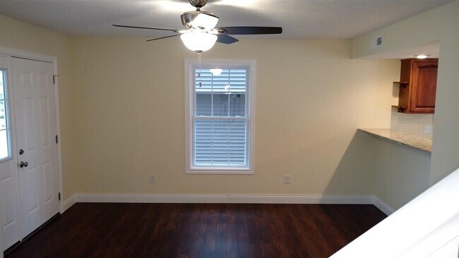 Building Photo - 1756 W Countryside Ln