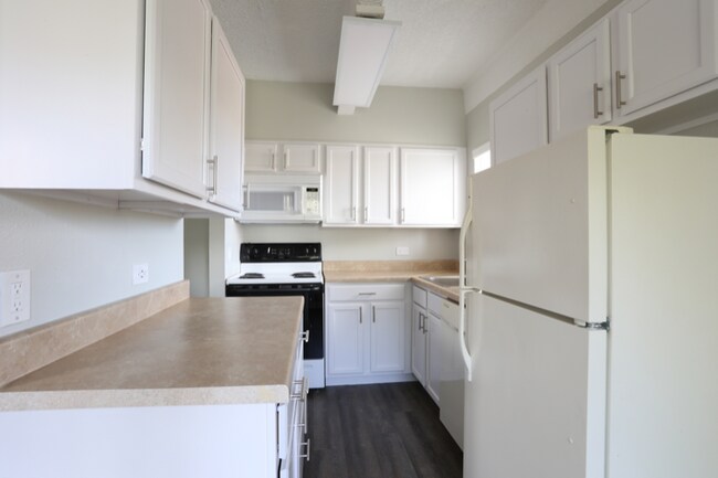Foto del edificio - 815 E Ellsworth Ave