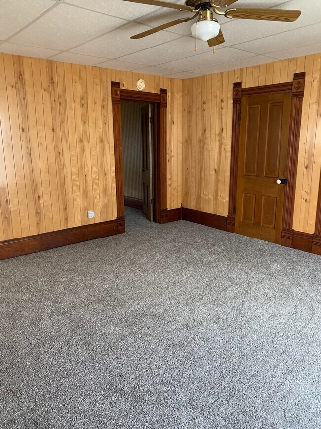 9688 Mount Bethel Rd SE Unit 9688 Mount Bethel Rd SE, Uhrichsville, OH 44683 Apartments in