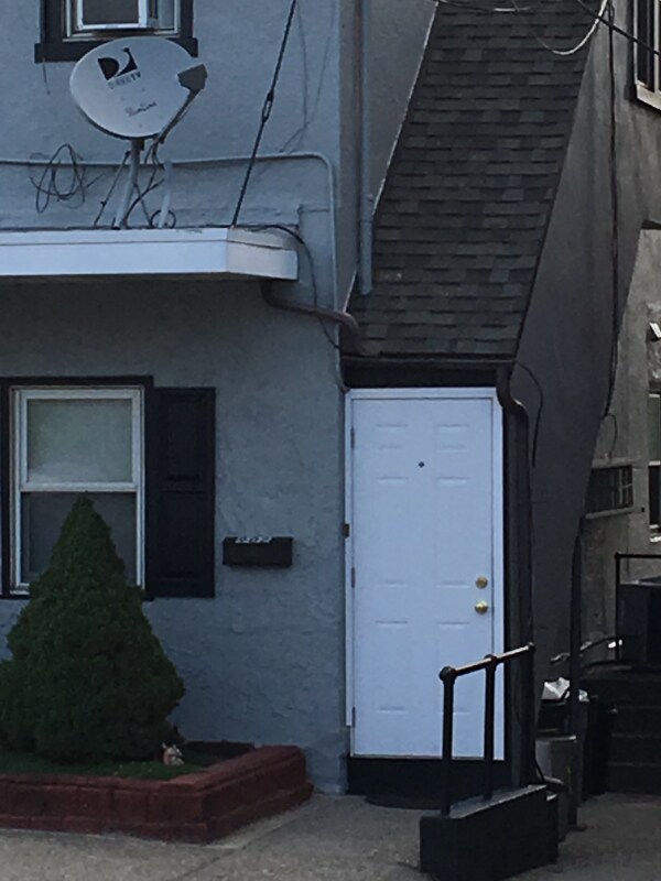 Building Photo - 900 S 24th St
