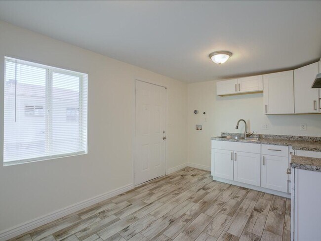Foto del edificio - 1 bedroom, 1 bath