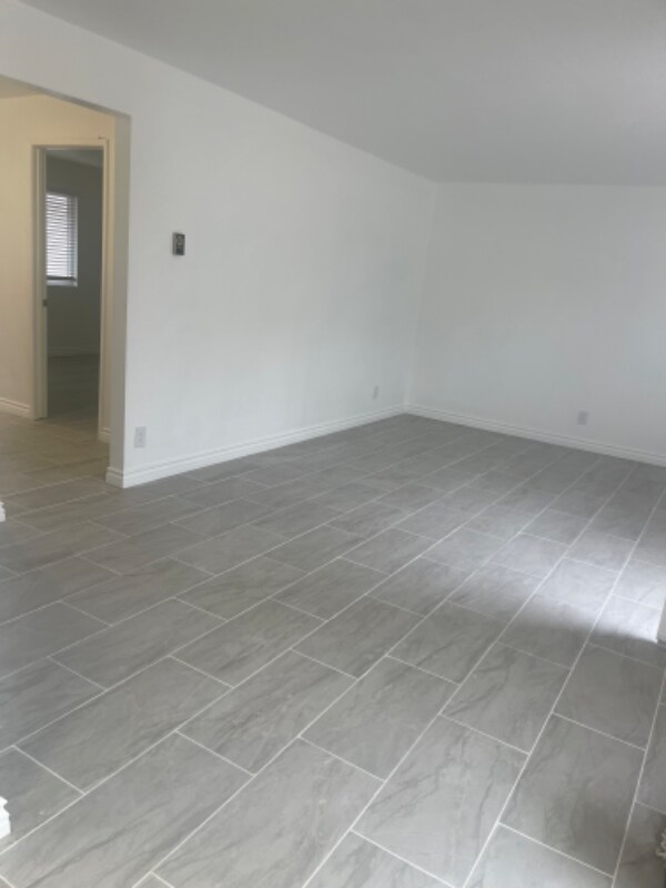 Foto del edificio - 16881 Sims Lane