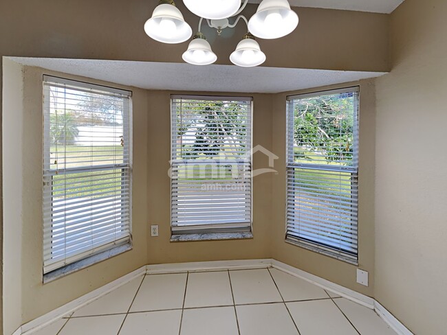 Foto del edificio - 2862 Hickory Ridge Dr