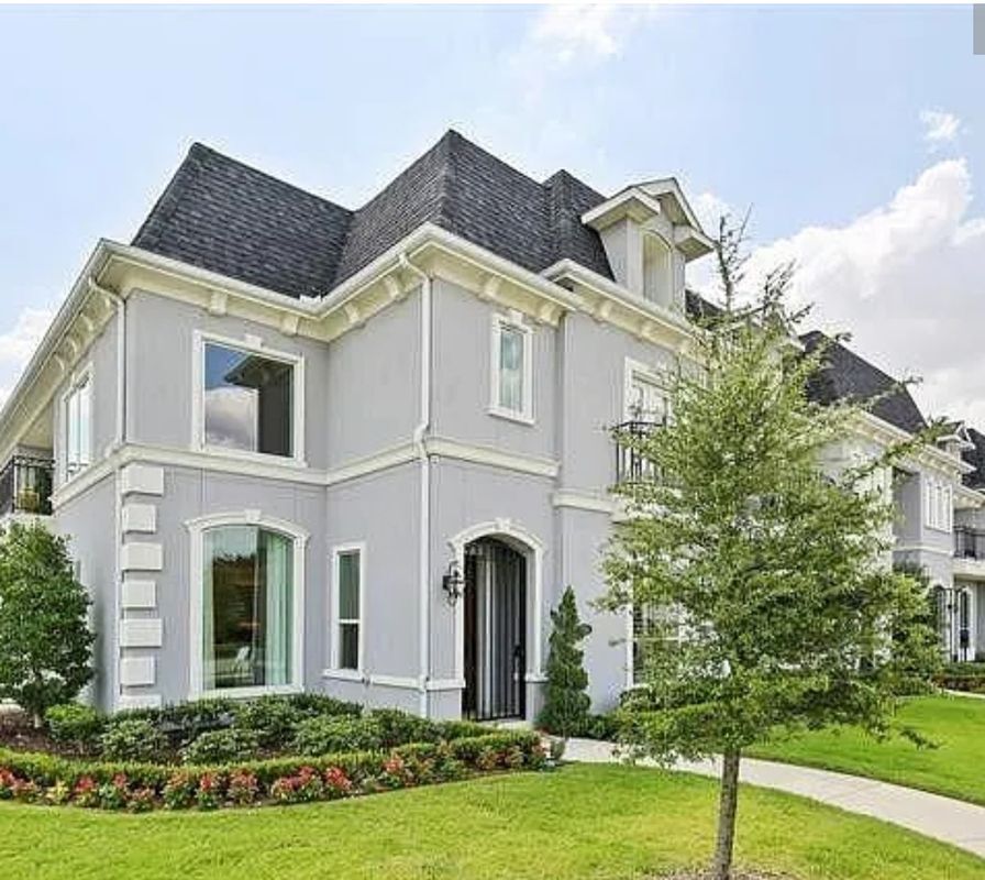 Foto principal - 7633 Renaissance Blvd