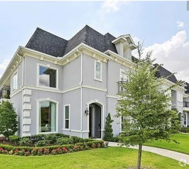 Building Photo - 7633 Renaissance Blvd