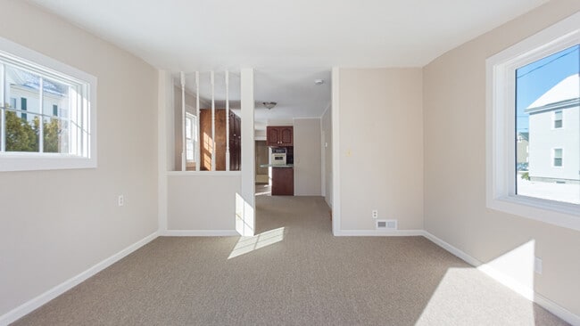 Building Photo - 88 Winthrop St