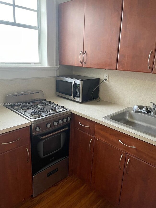 Foto del edificio - 1611 Michigan Ave