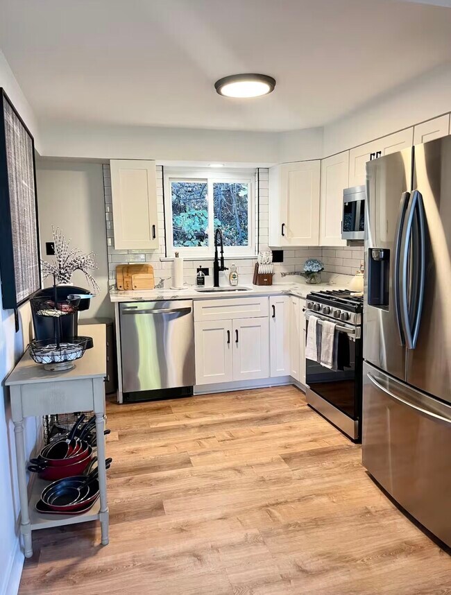 Foto del edificio - 6523 Jackson St