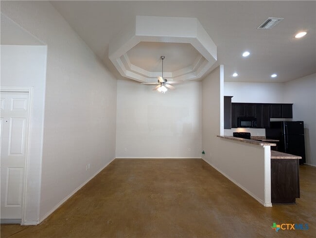 Building Photo - 208 Anne Louise Dr
