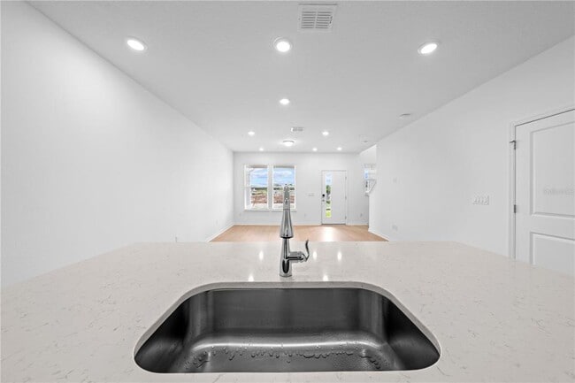 Foto del edificio - 11248 Blue Bay Dr