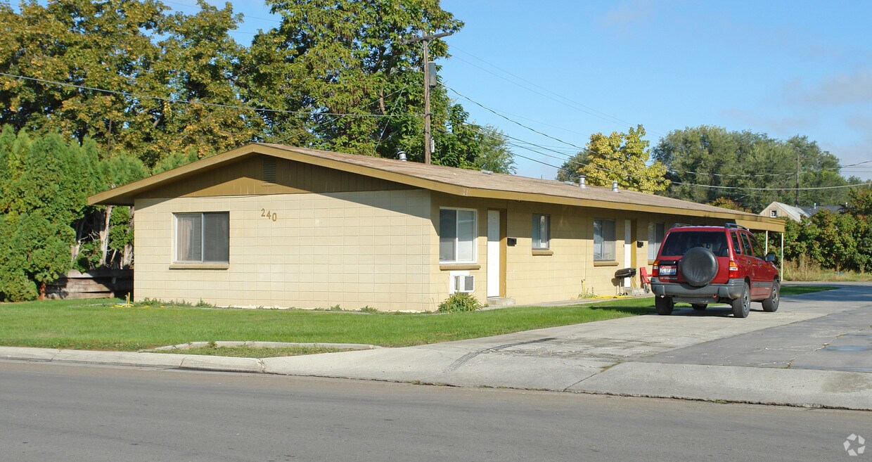 Primary Photo - 236-240 High St
