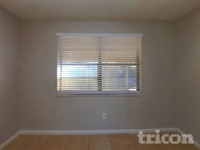 Foto del edificio - 2209 Constitution Dr