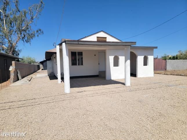 Primary Photo - 3 br, 2 bath House - 13410 i N B Street