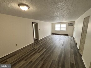 Building Photo - 2009 N Susquehanna Trail