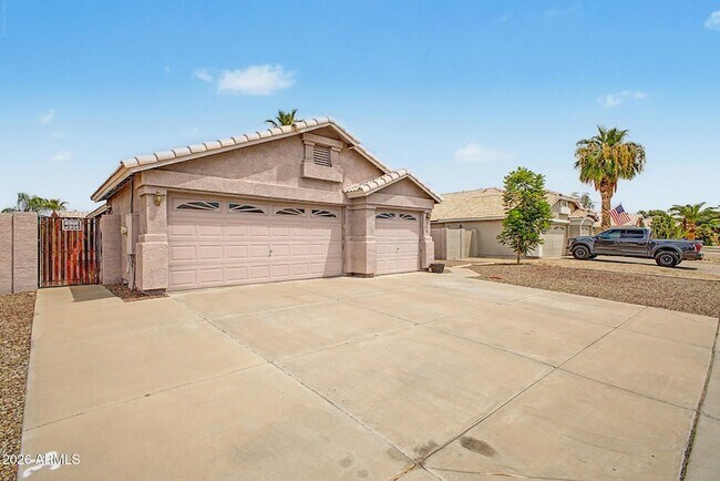 Building Photo - 308 W Liberty Ln